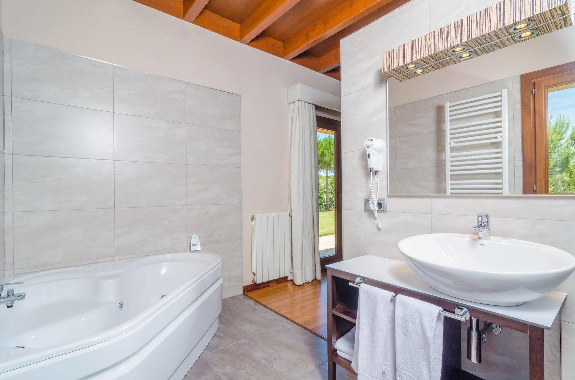 Villa Short De Conies 2